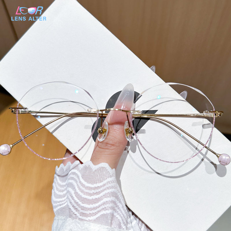 Chloe Brille
