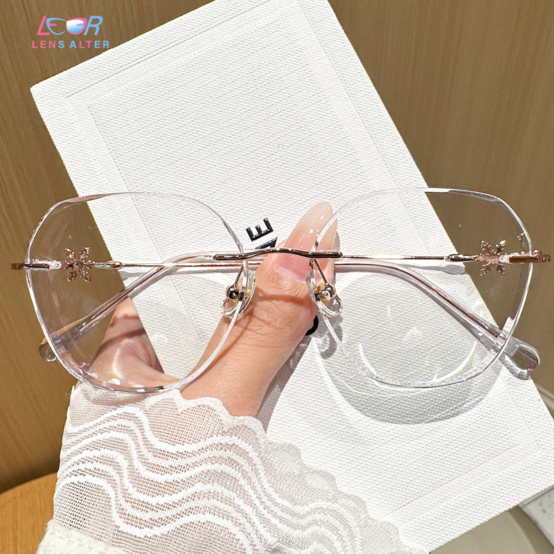 Snowy Eyeglasses
