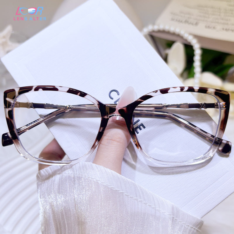 Braelyn Eyeglasses