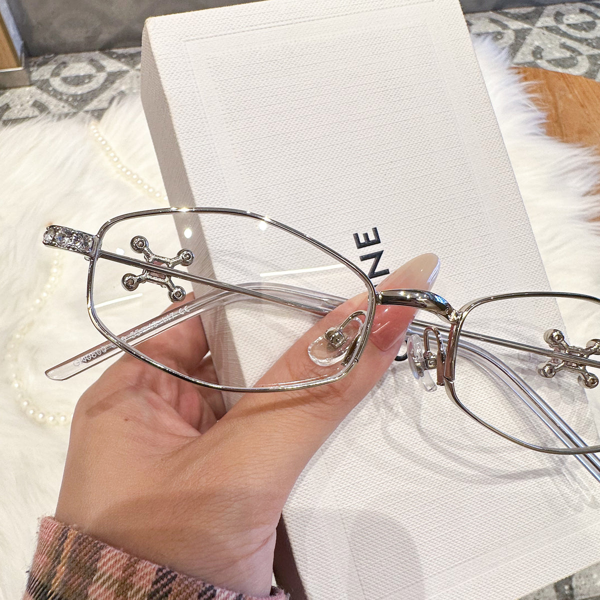 Color: Silver Size guide Size guide