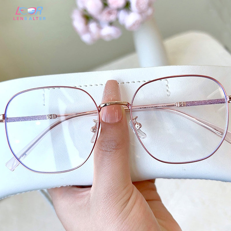 Ann Eyeglasses