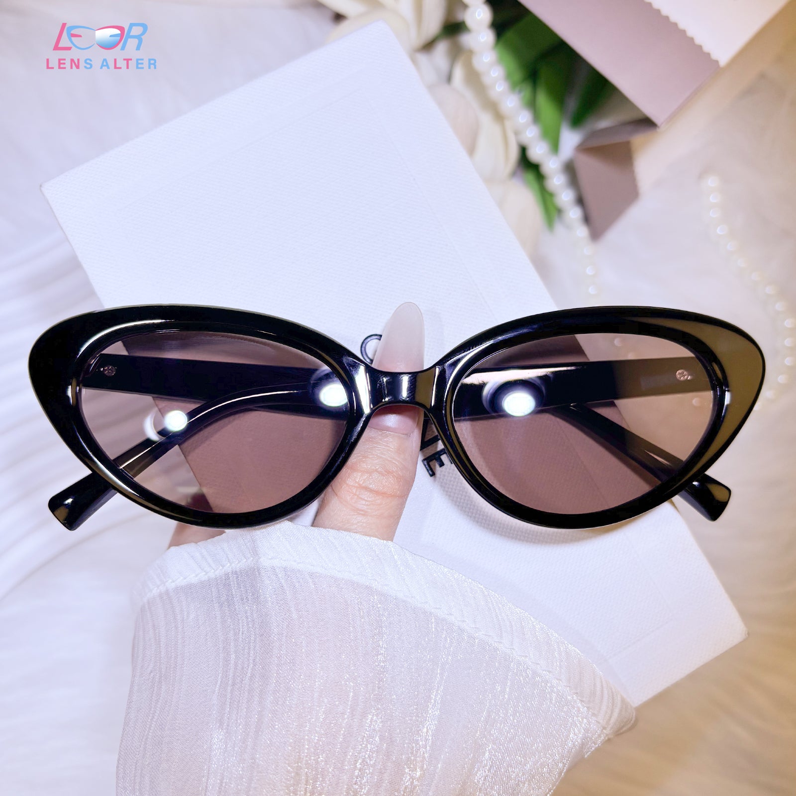 Sadie Black Cat Eyes Sunglasses For Women Black & Pink