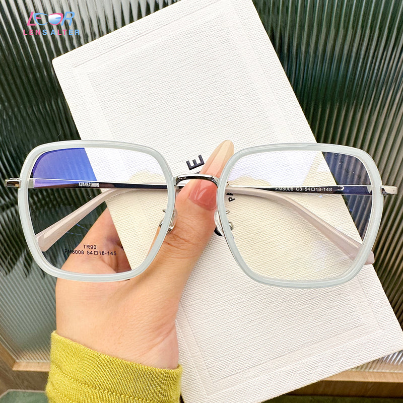 Soe Eyeglasses
