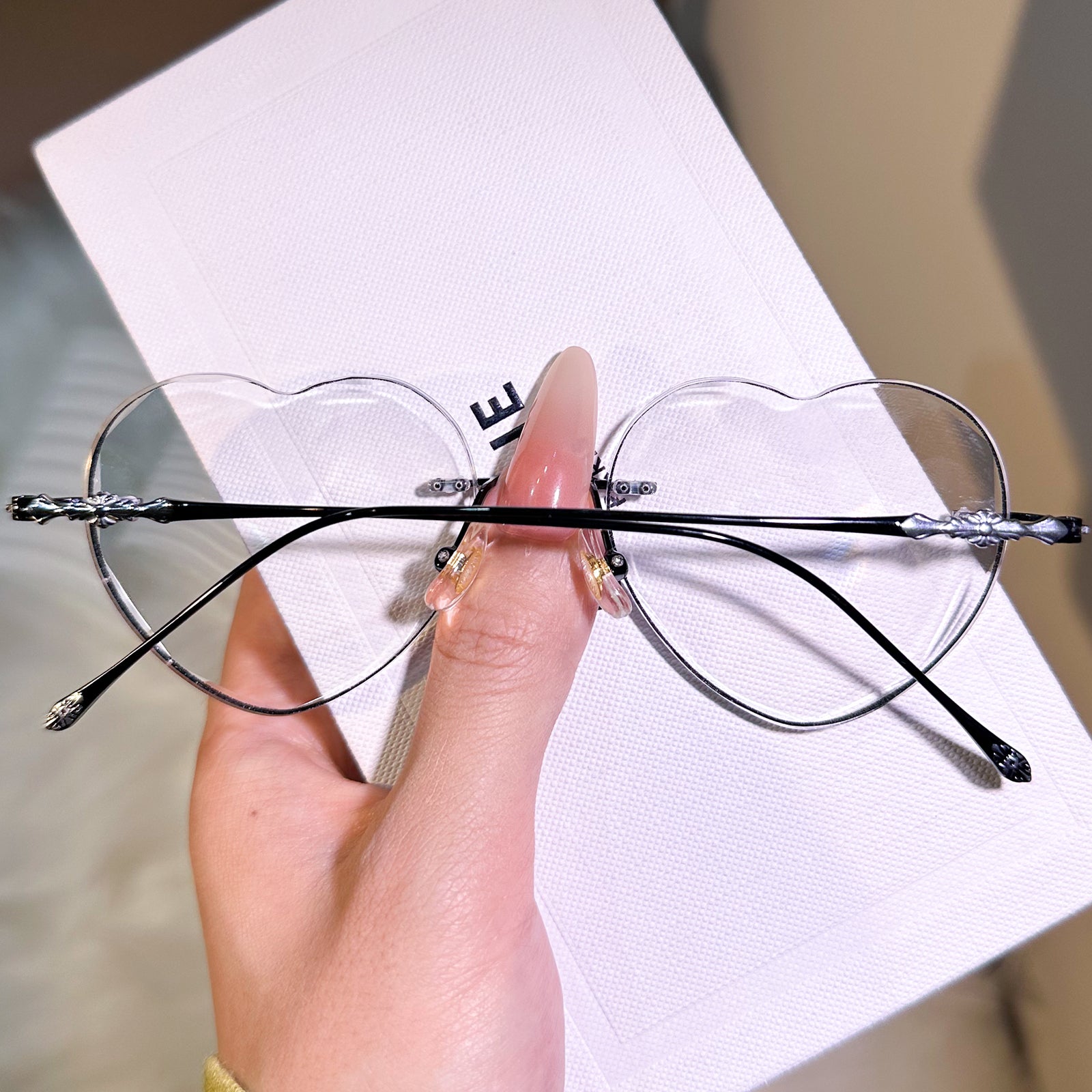 noa♡ Noa Black Rimless Eyeglasses For Women | LensAlter.com