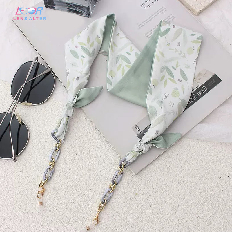 Cadena para gafas con puntos negros